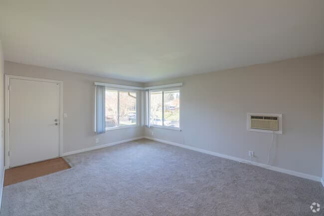 Two Bedroom 621 floor plan