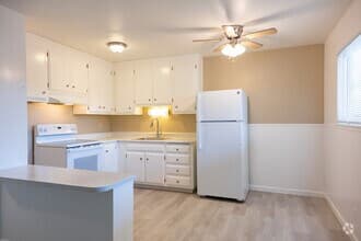 2BR/1BA floor plan