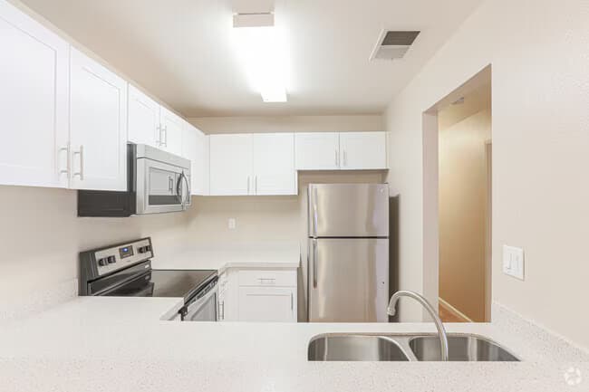 2 Bed 2 Bath 140 floor plan