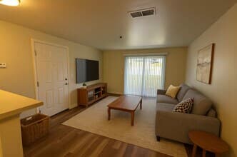 2 bed 1 bath floor plan