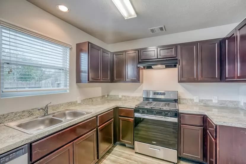 2 Beds • 1 Bath floor plan