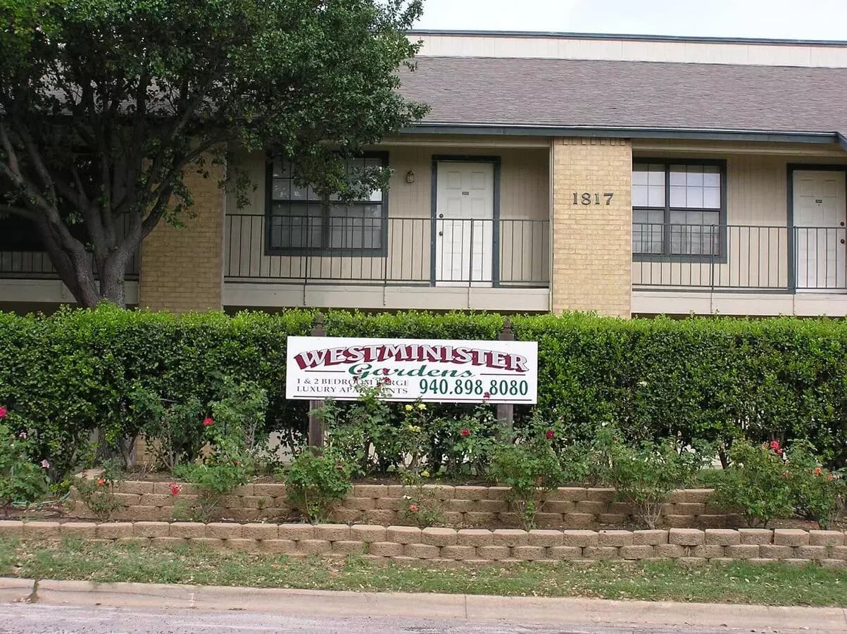 1 Bed • 1 Bath 1813-202 floor plan