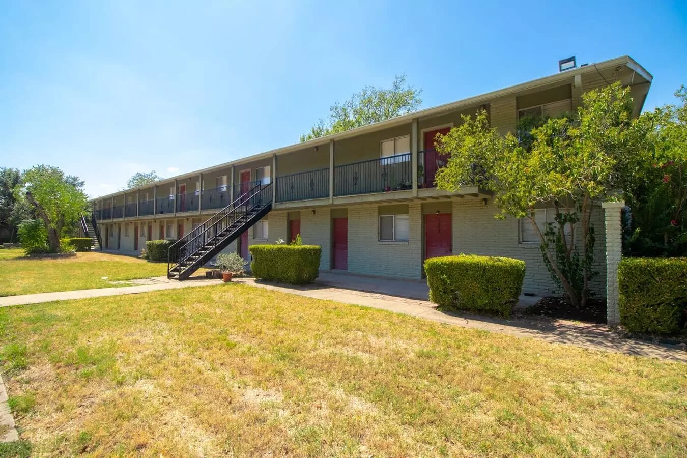 2 Beds • 1 Bath 105 floor plan