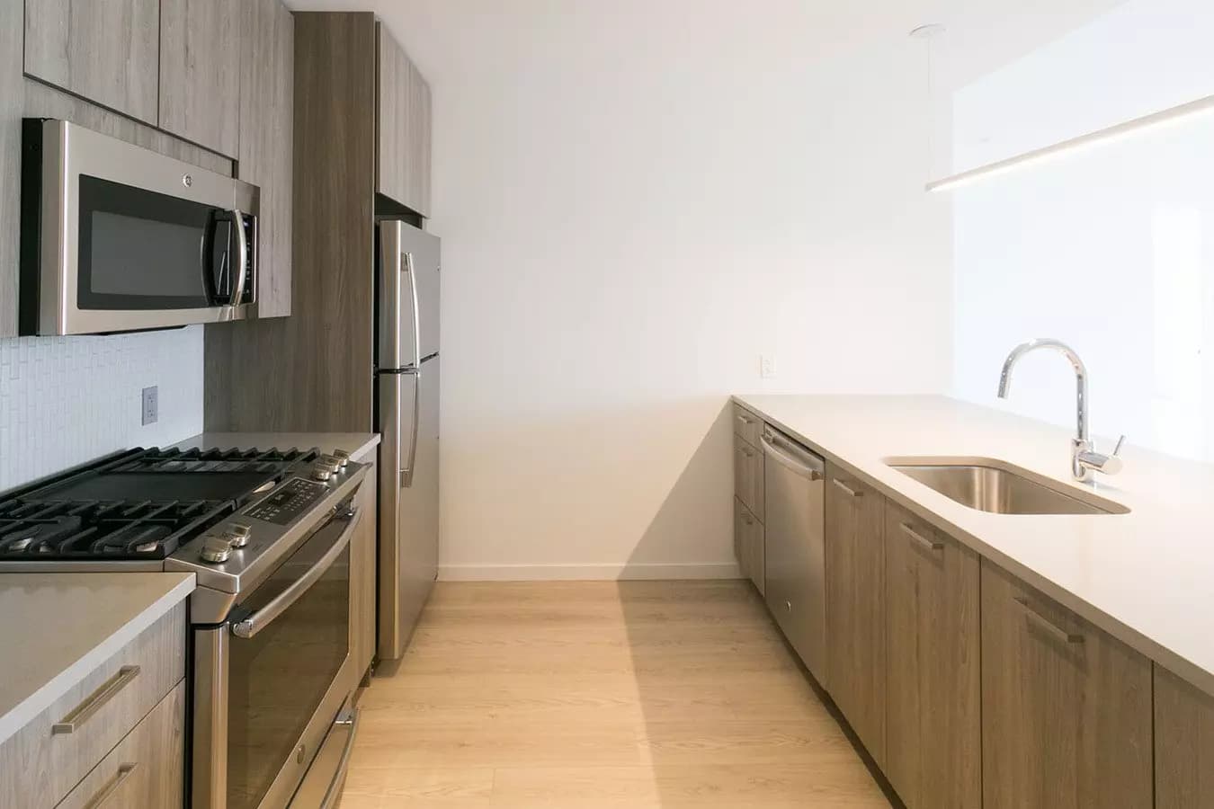 2 Beds • 1 Bath 1550-6 floor plan