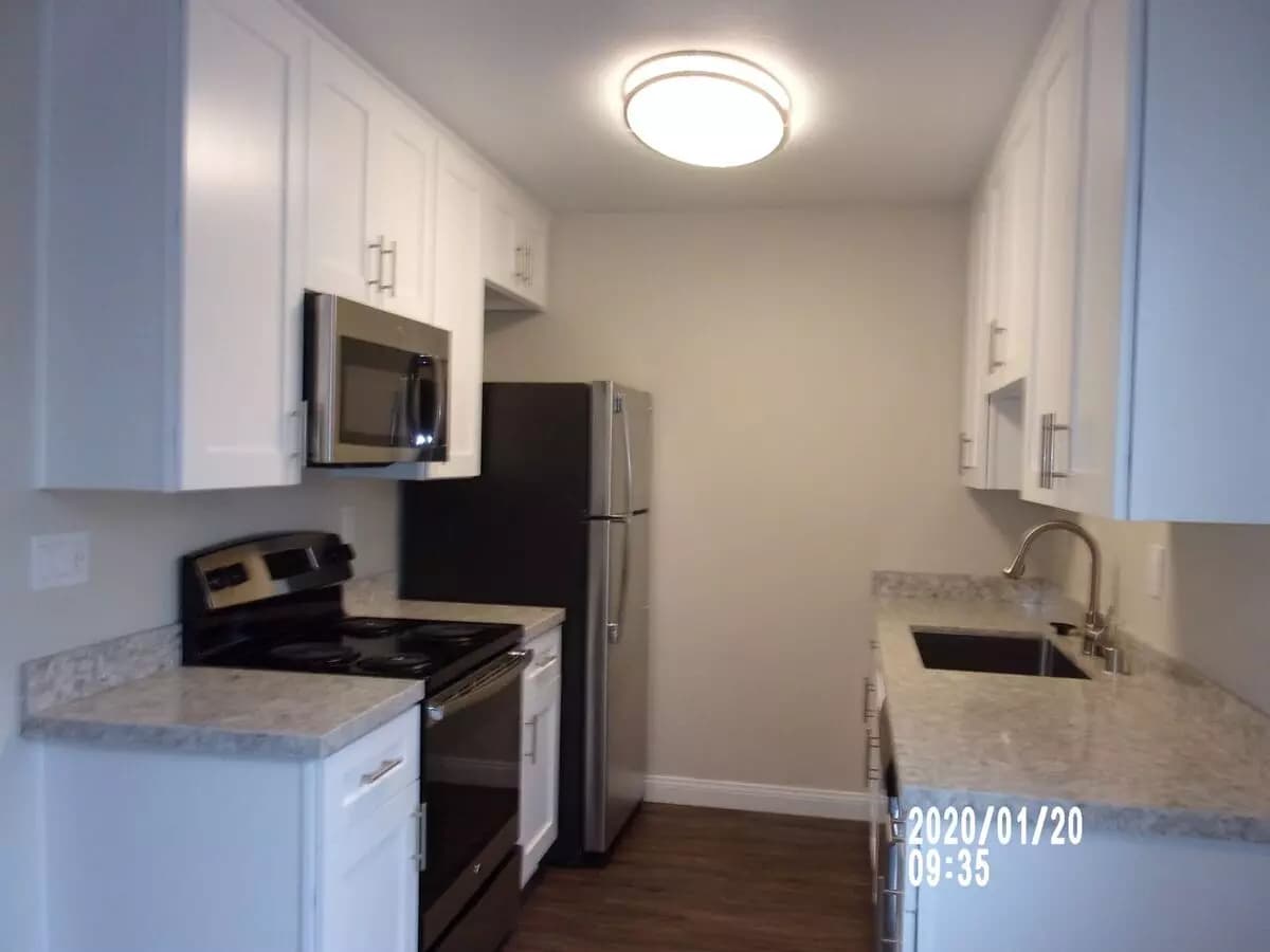 1 Bed • 1 Bath 42 floor plan