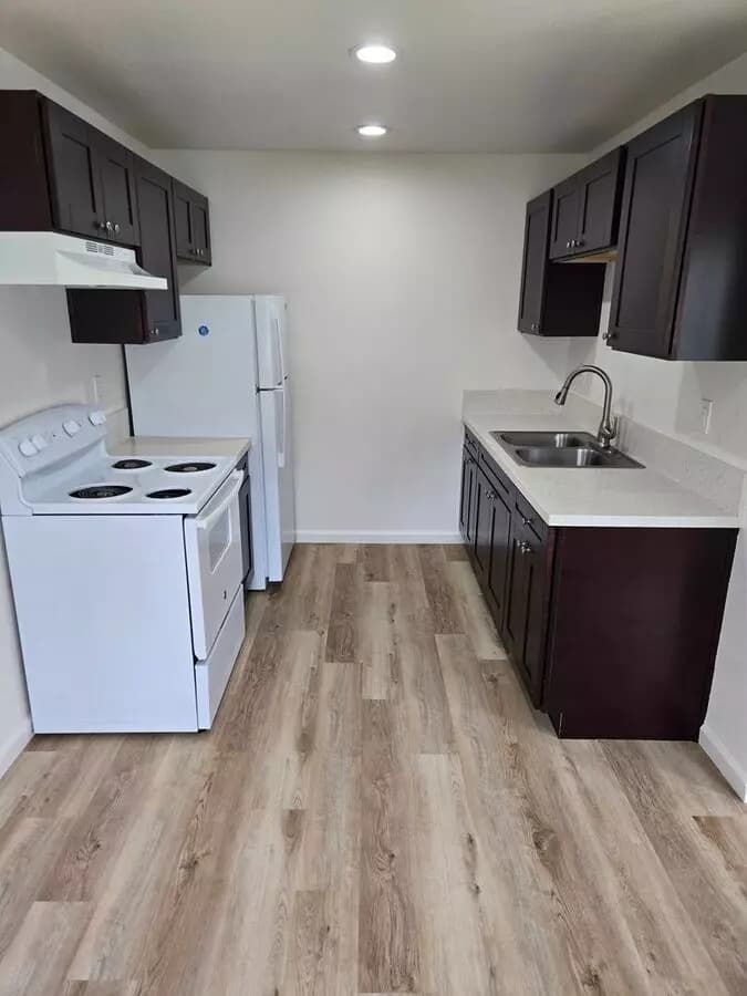2 Beds • 1 Bath 55-09 floor plan