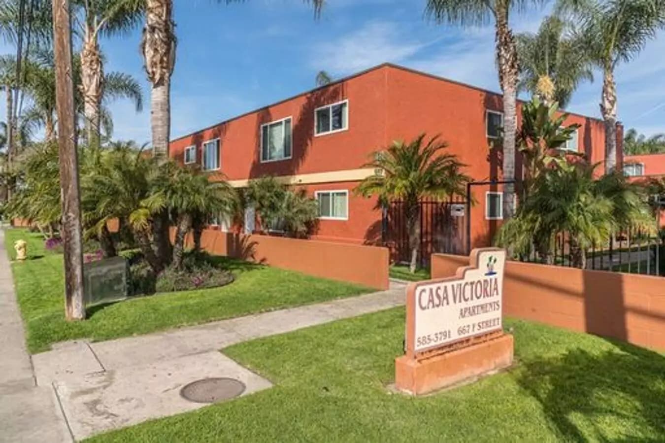 2 Beds • 1 Bath C16 floor plan