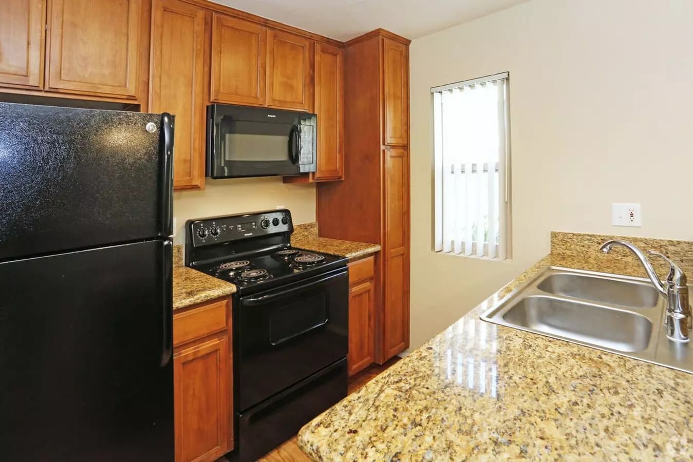 1 Bed • 1 Bath 051 floor plan