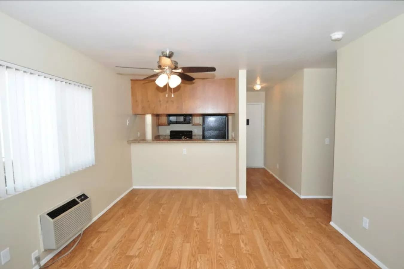 2 Beds • 1 Bath 037 floor plan