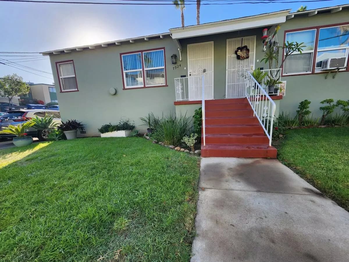 1 Bed, 1 Bath Model floor plan