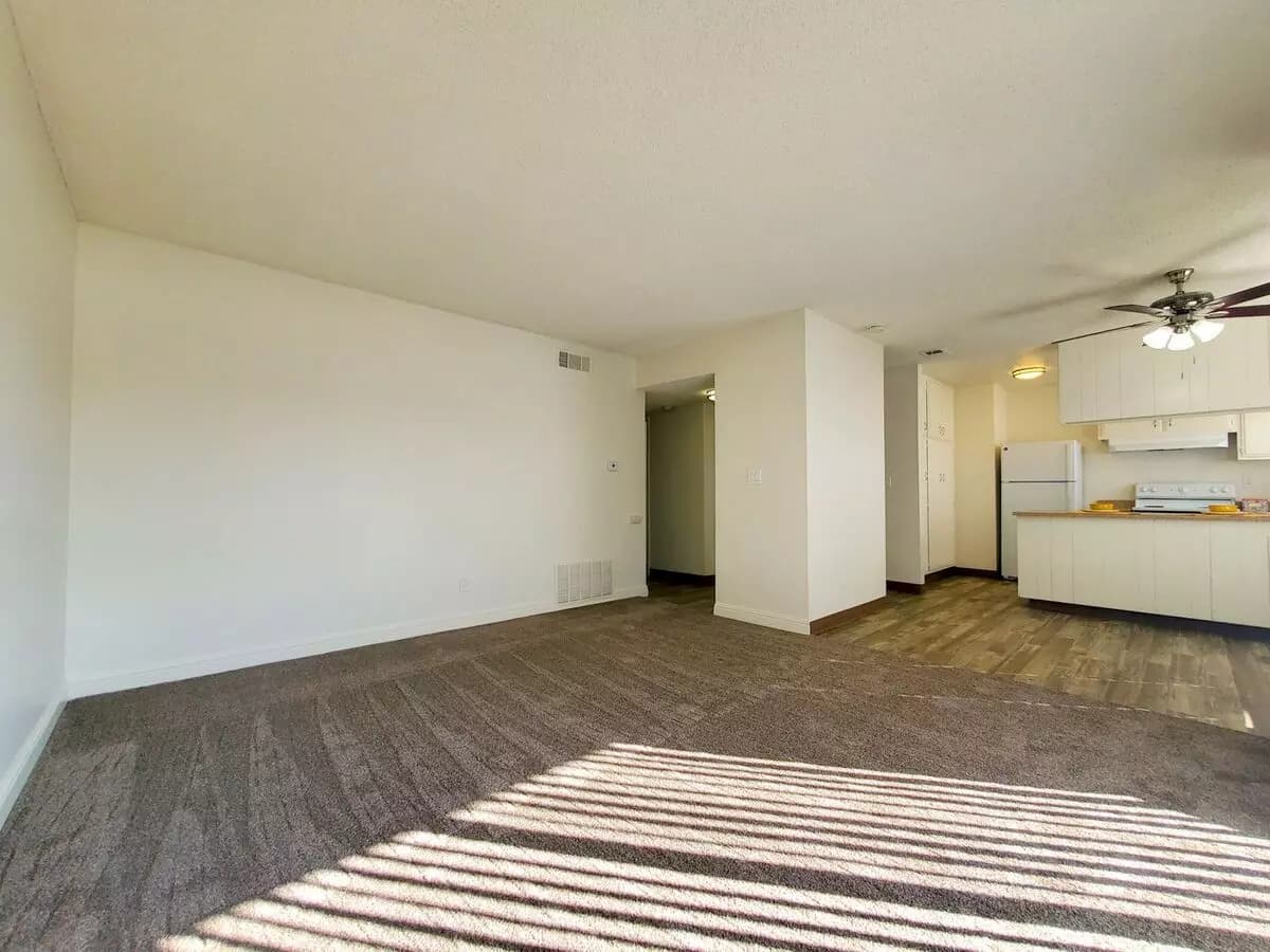 2BR/1BA floor plan