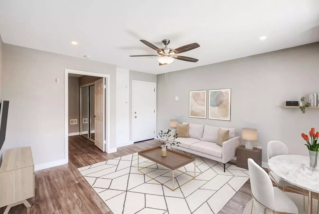 100, 101, 108, 202, 204, 206, 207, 208, 210, 30... 204 floor plan