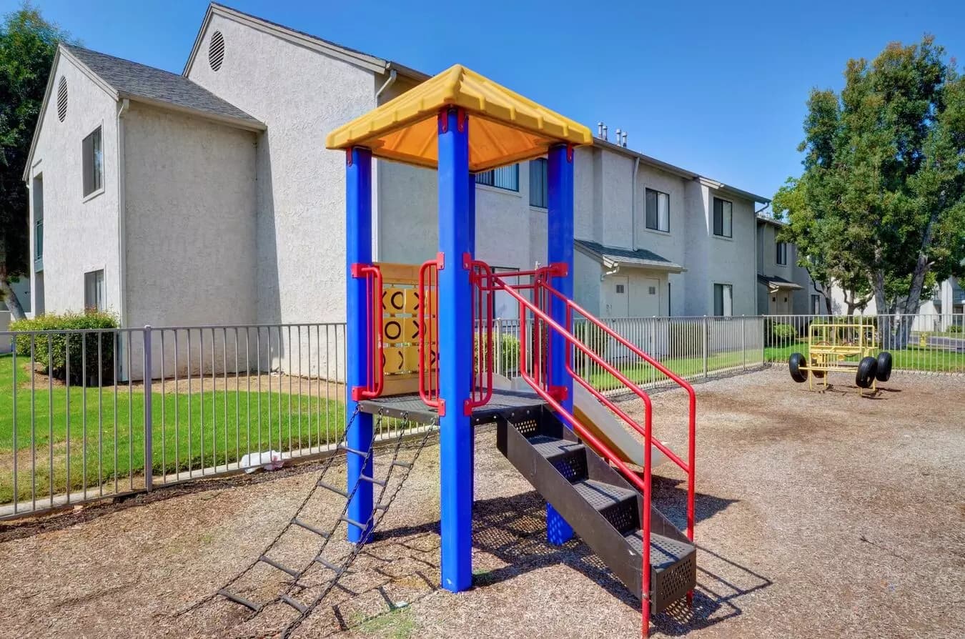 3 Beds • 2 Bath 127 floor plan