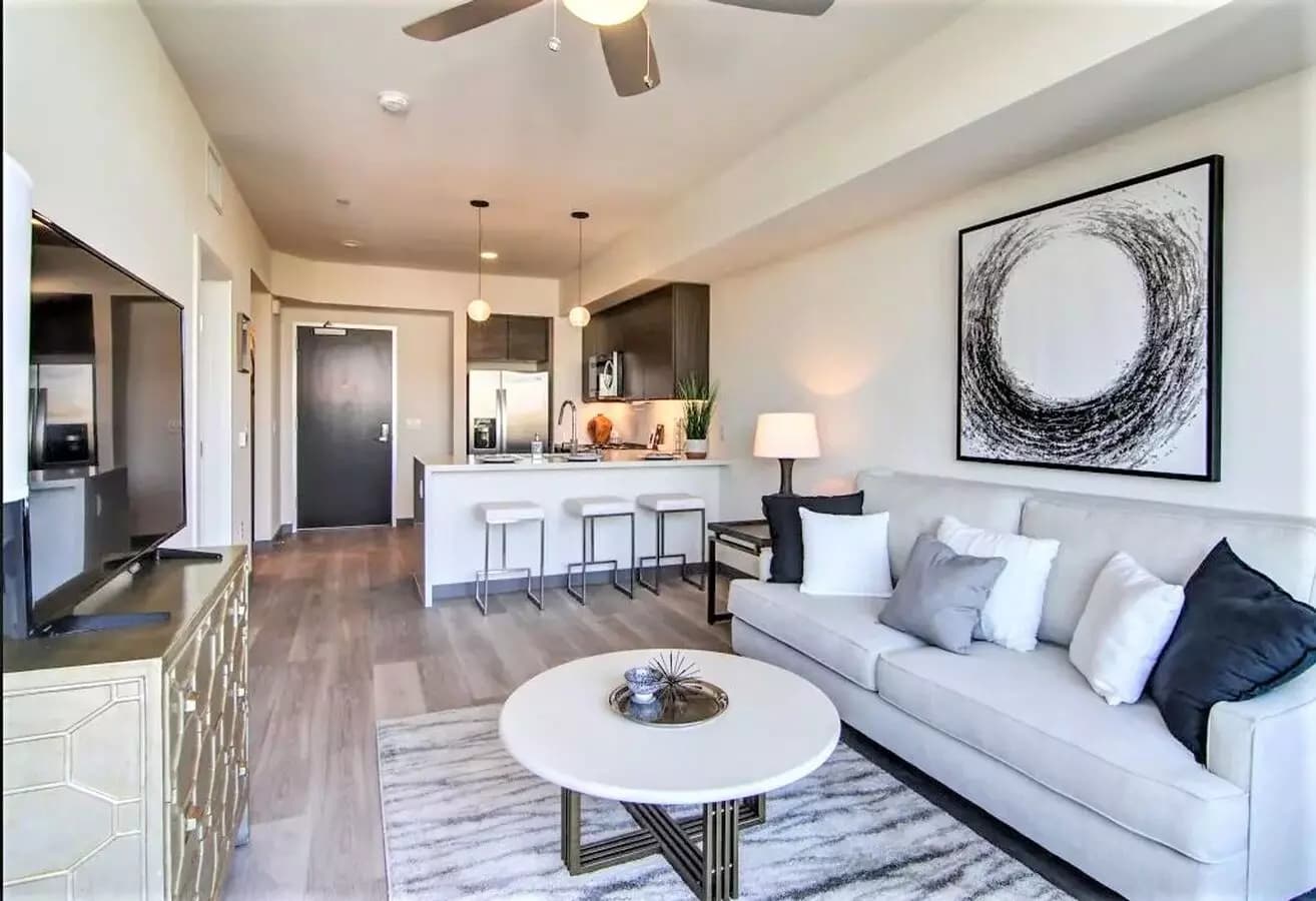 1 Bed • 1 Bath 619 floor plan