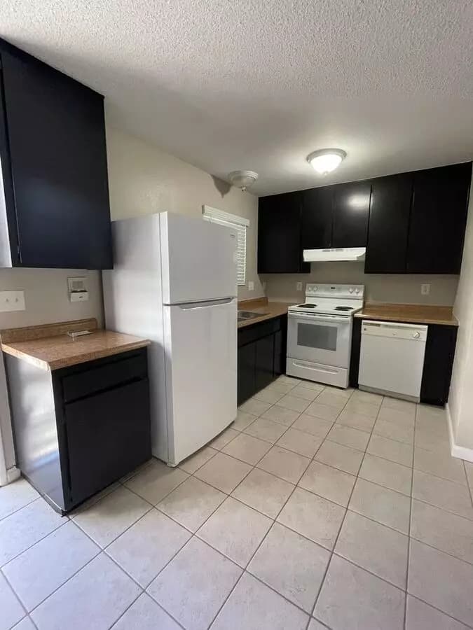 1 Bed • 1 Bath 07 floor plan