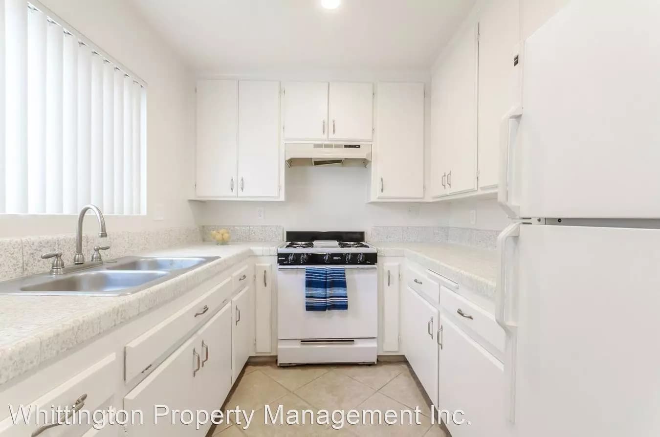 2 Beds, 1 Bath Model floor plan