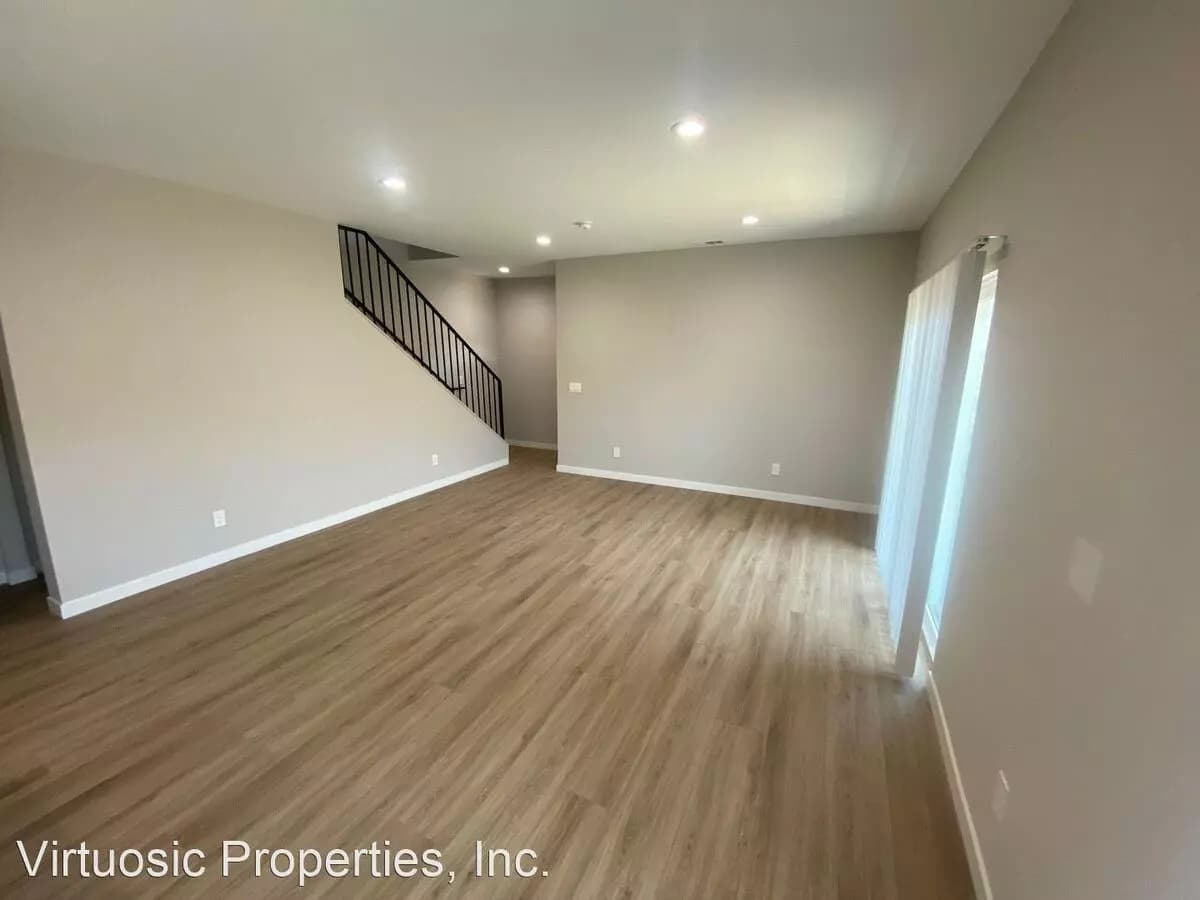 4 Beds • 2 Bath floor plan