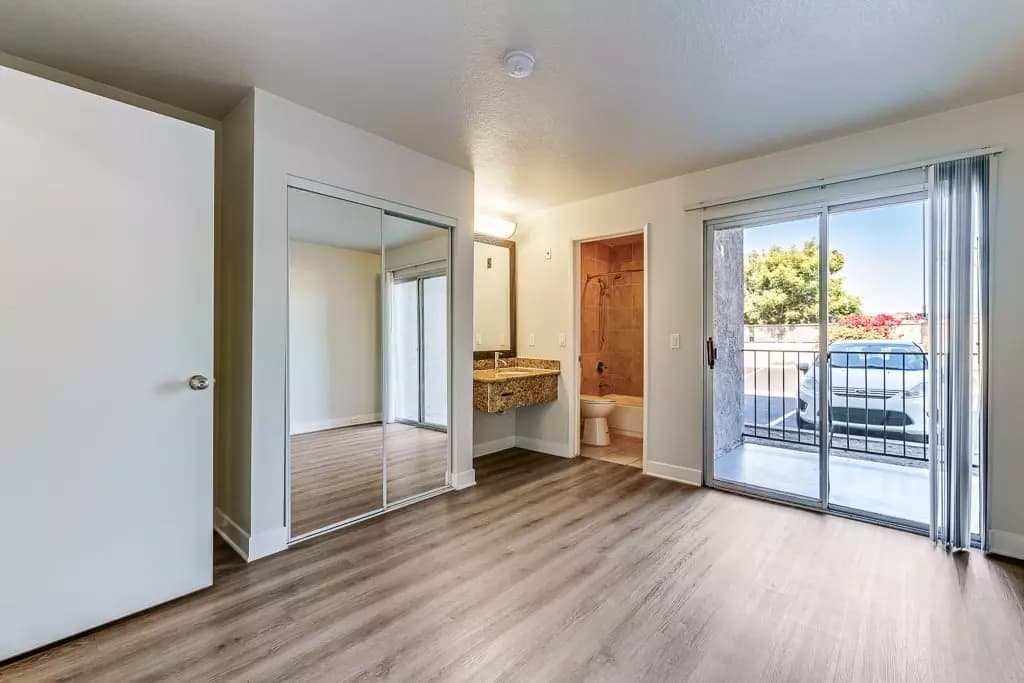1 Bed • 1 Bath 233 floor plan