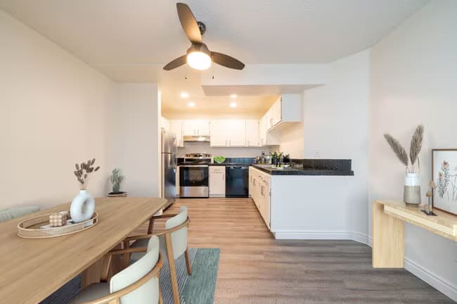 2 Beds • 2 Bath floor plan