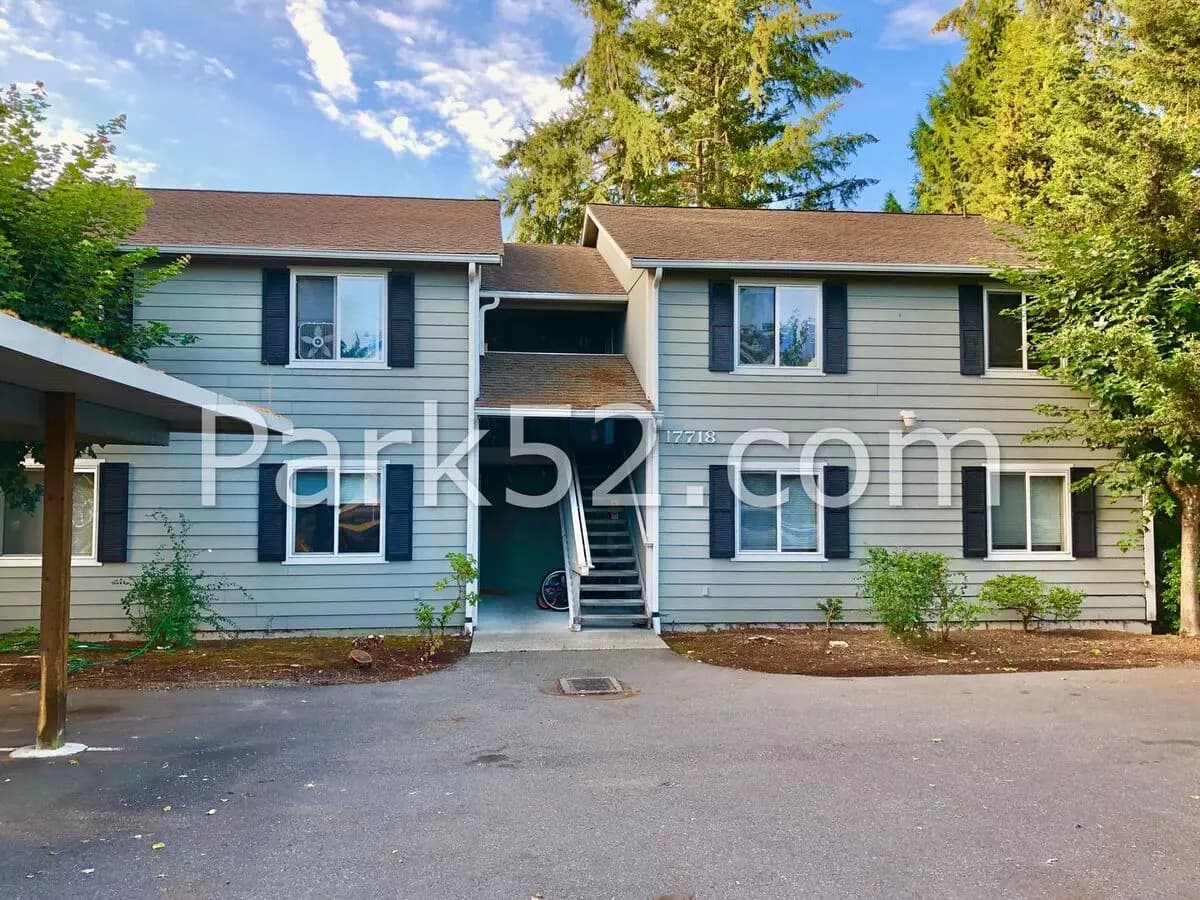 2 Beds • 1 Bath C floor plan