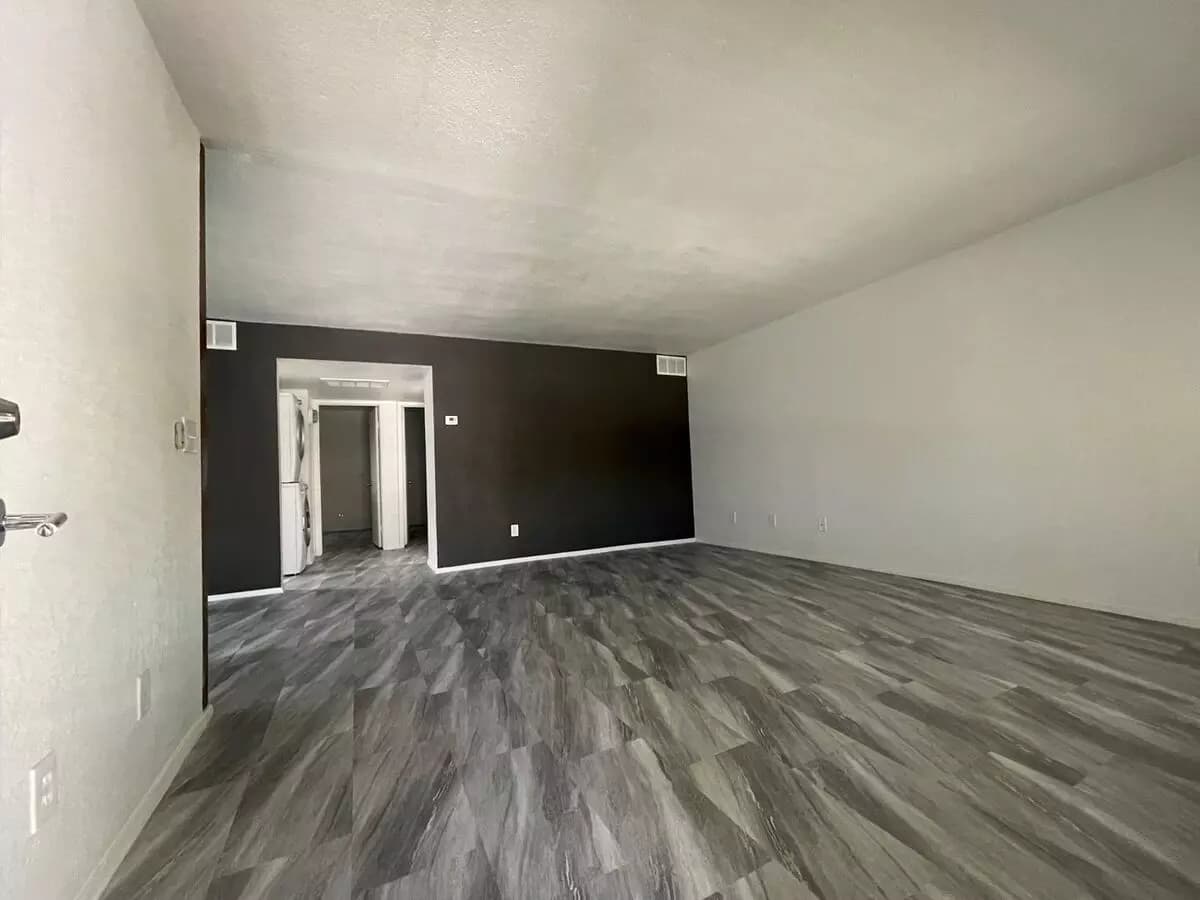 2 Beds, 1 Bath Model floor plan