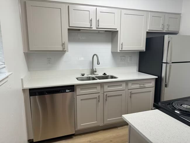 Unit 0923T 0914T floor plan