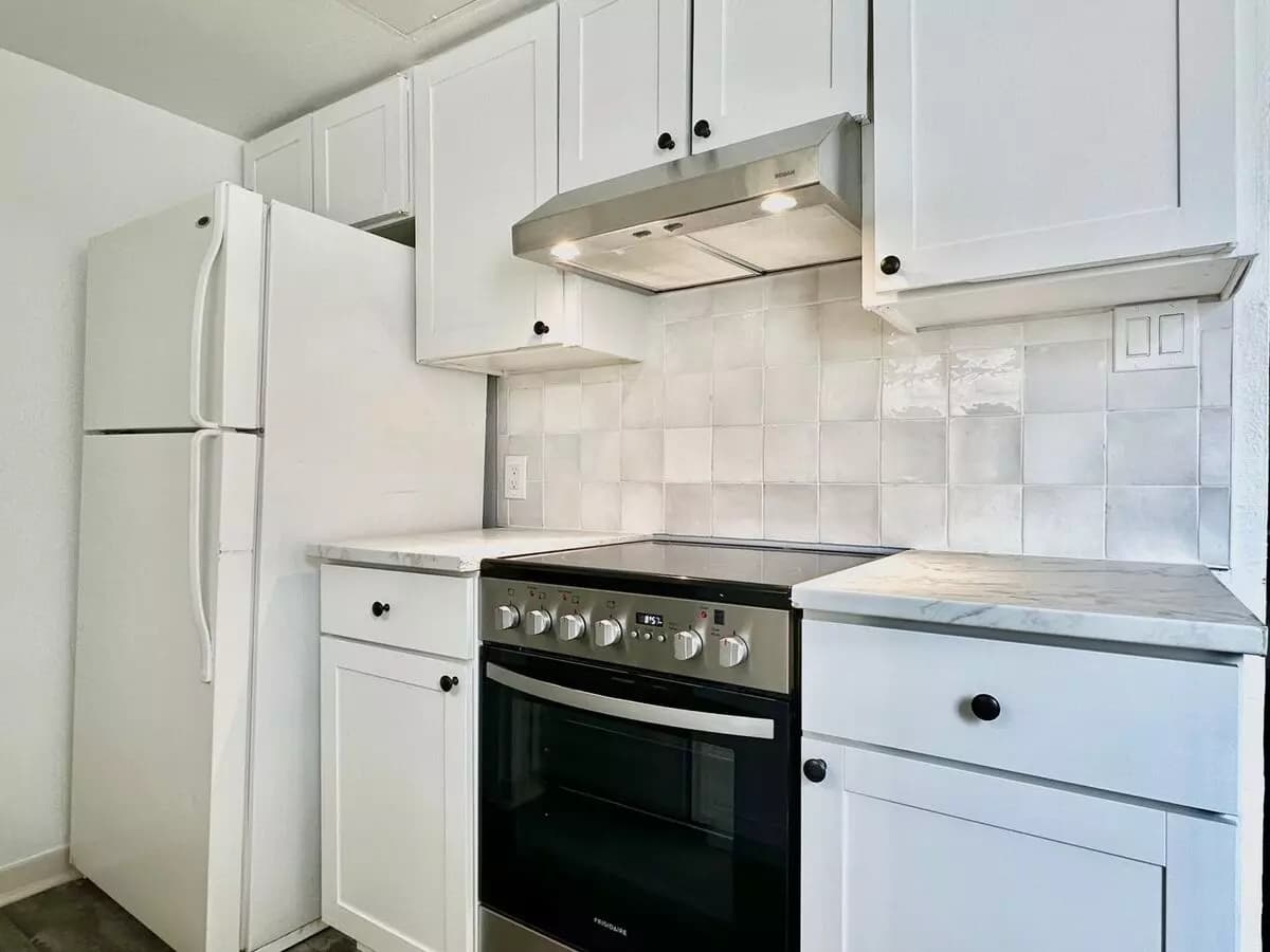 1BR/1.0BA 220 floor plan