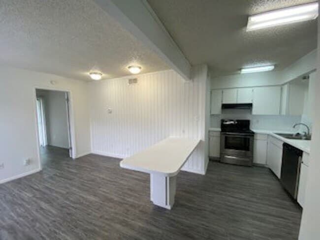 Unit 125 215 floor plan