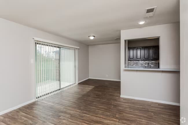 The 977 0702 floor plan