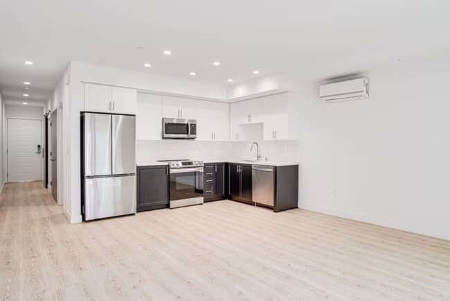 Unit 115 104 floor plan