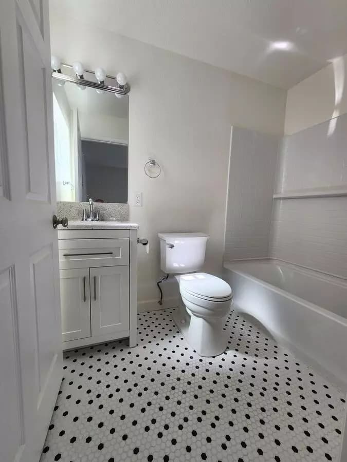 0BR/1BA floor plan