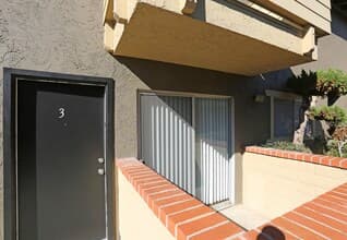 Move-In Special: 1/2 First Month’s Rent! ?Ready... floor plan