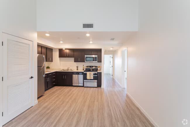 Unit 5-351 5-358 floor plan