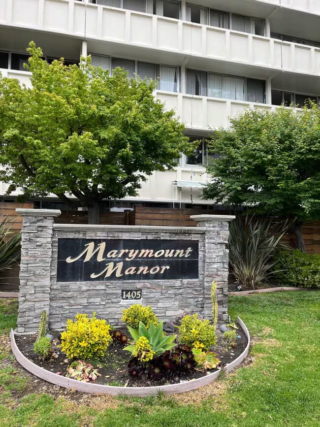 Two Bedroom 511 floor plan
