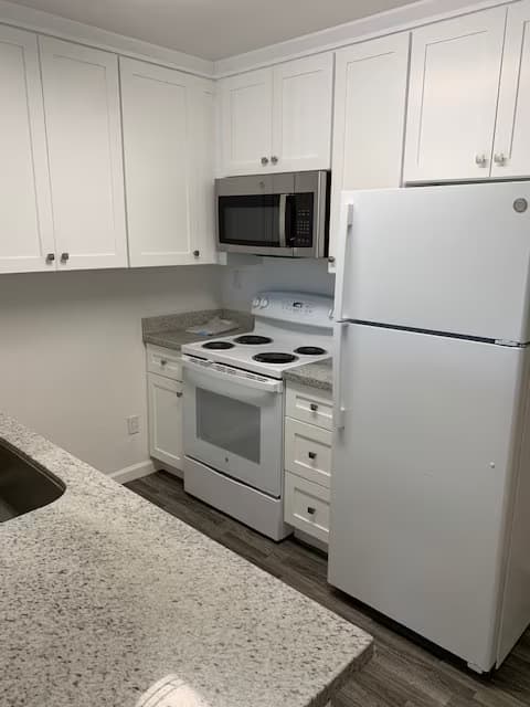 1BR/1BA floor plan