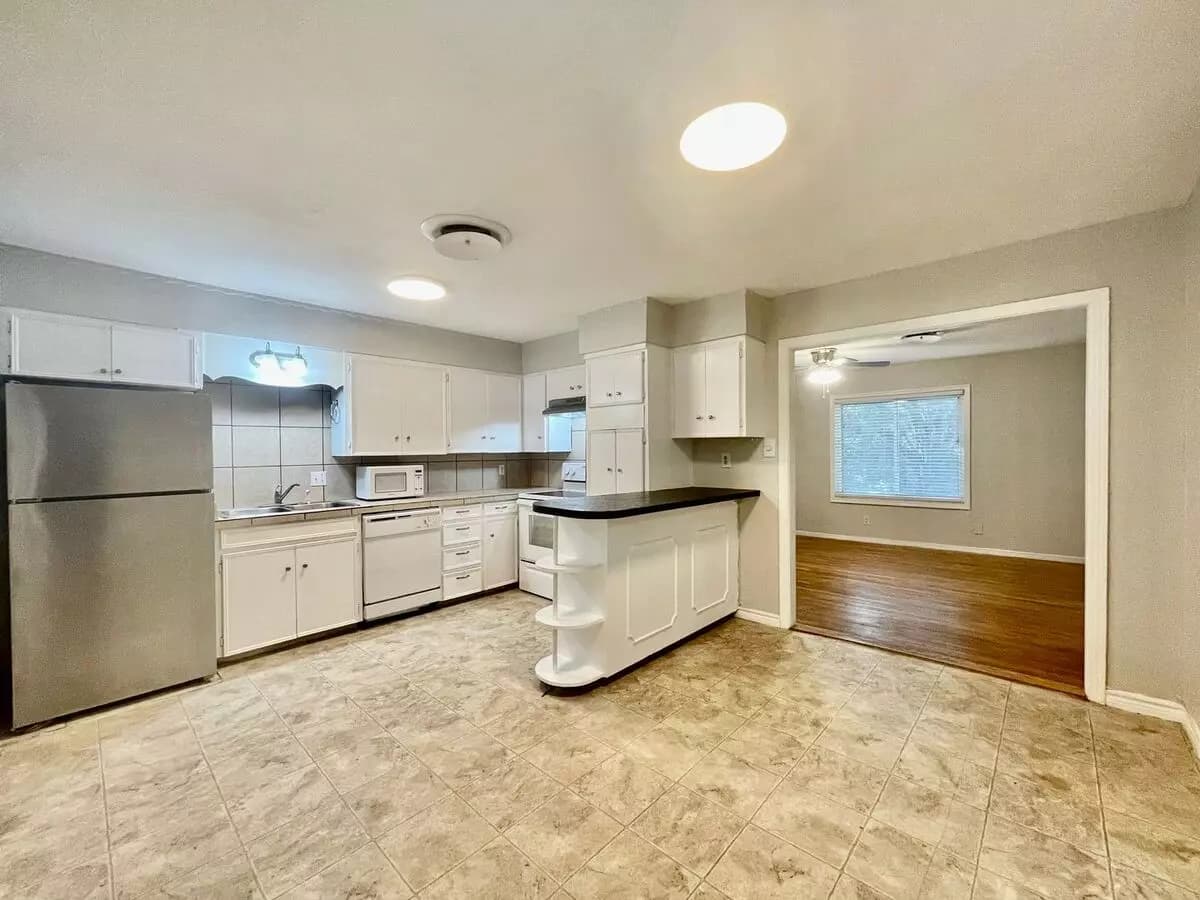 3 Beds • 2 Bath A floor plan