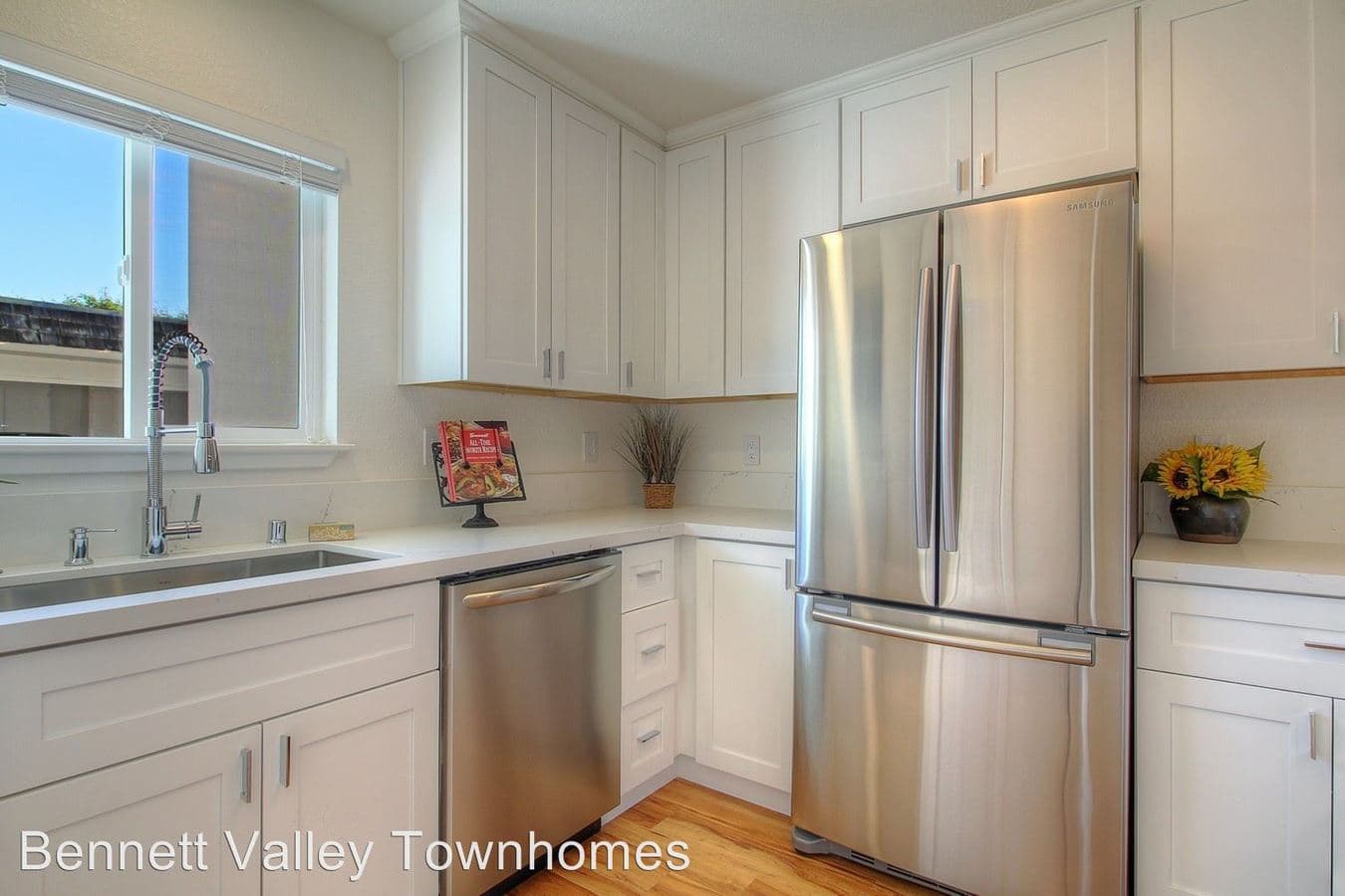 2 bd · 1 ba floor plan