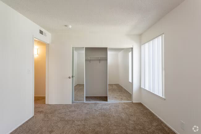 2x1 9-718 floor plan