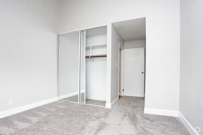 Two bedroom, two bath Loft Apartment 0712 floor plan