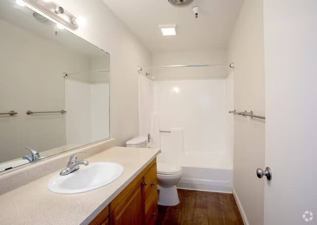 2 Bedroom - 1 Bath 207 floor plan