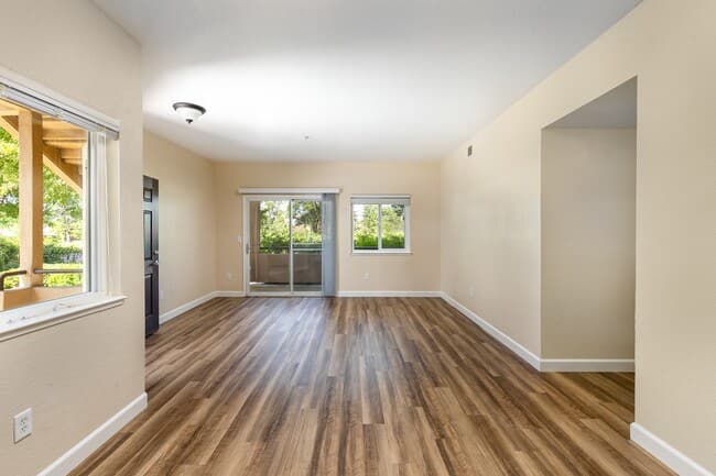 3x2 1100sf floor plan