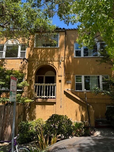 2 Bedroom 2 Bath floor plan